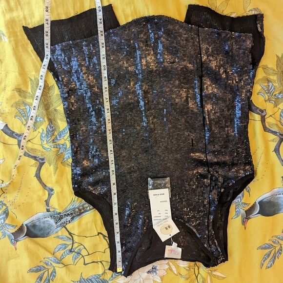 𝅺parker open crossover back deep blue sequined top nwt sz xs - Picture 4 of 8